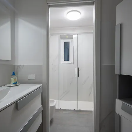 Apartamento Confort Three - Citra 011015-lt-2460 La Spezia